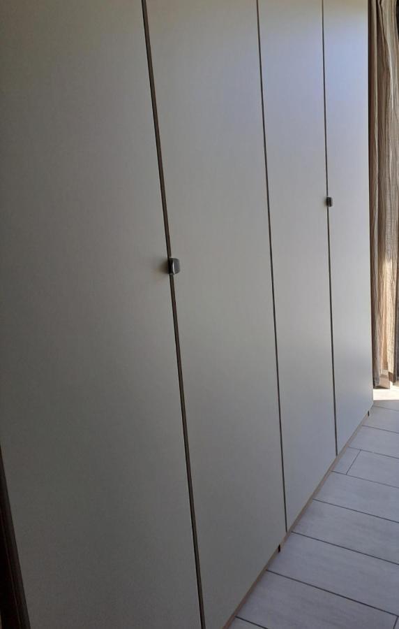 Fiumicino Airport Sunflower Room ภายนอก รูปภาพ